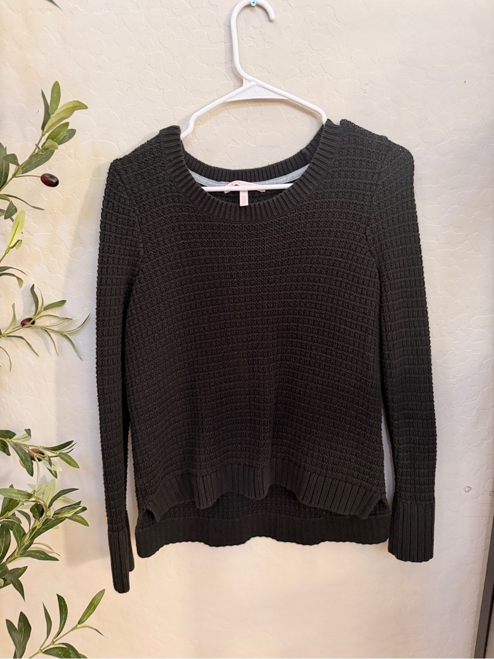 Black Waffle-Knit Crewneck Sweater - Women